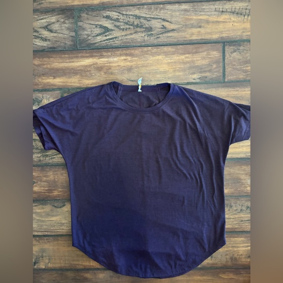 Lucy Heathered Burgundy Short Sleeve Tee - Picture 1 of 5